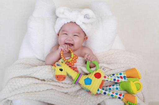 随县宝宝最晚多久会走路